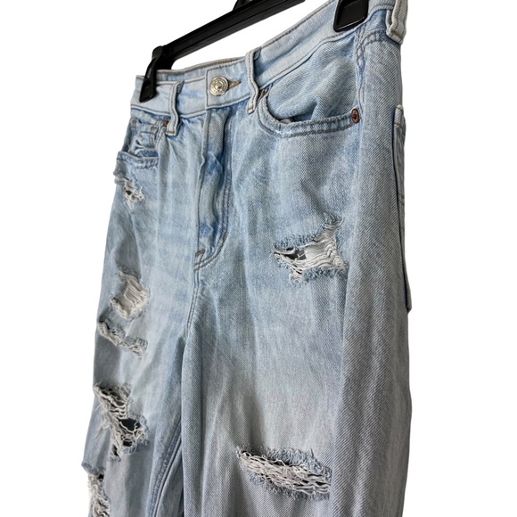 AMERICAN EAGLE MOM JEAN Comfort Stretch Waistband Light Wash Distressed Jeans 2 - Picture 8 of 16